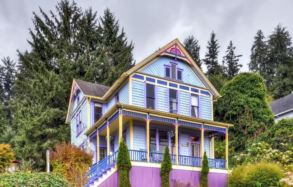 Astoria Painted Lady Historic Apt With River View! Buitenkant foto