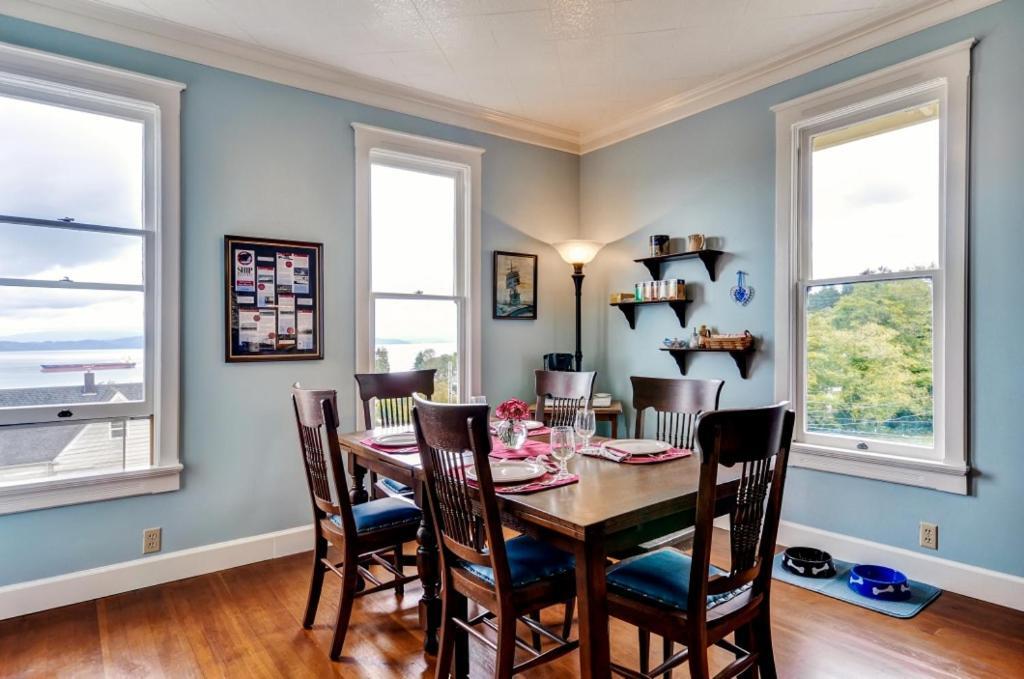Astoria Painted Lady Historic Apt With River View! Buitenkant foto